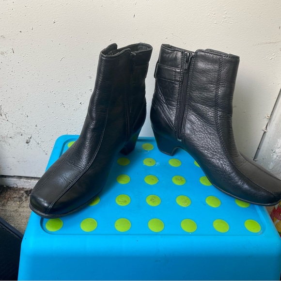 Clarks Artisan Dara 84950 Women’s Black Leather Zip Up Ankle Boots Size 5.5M - Picture 8 of 12